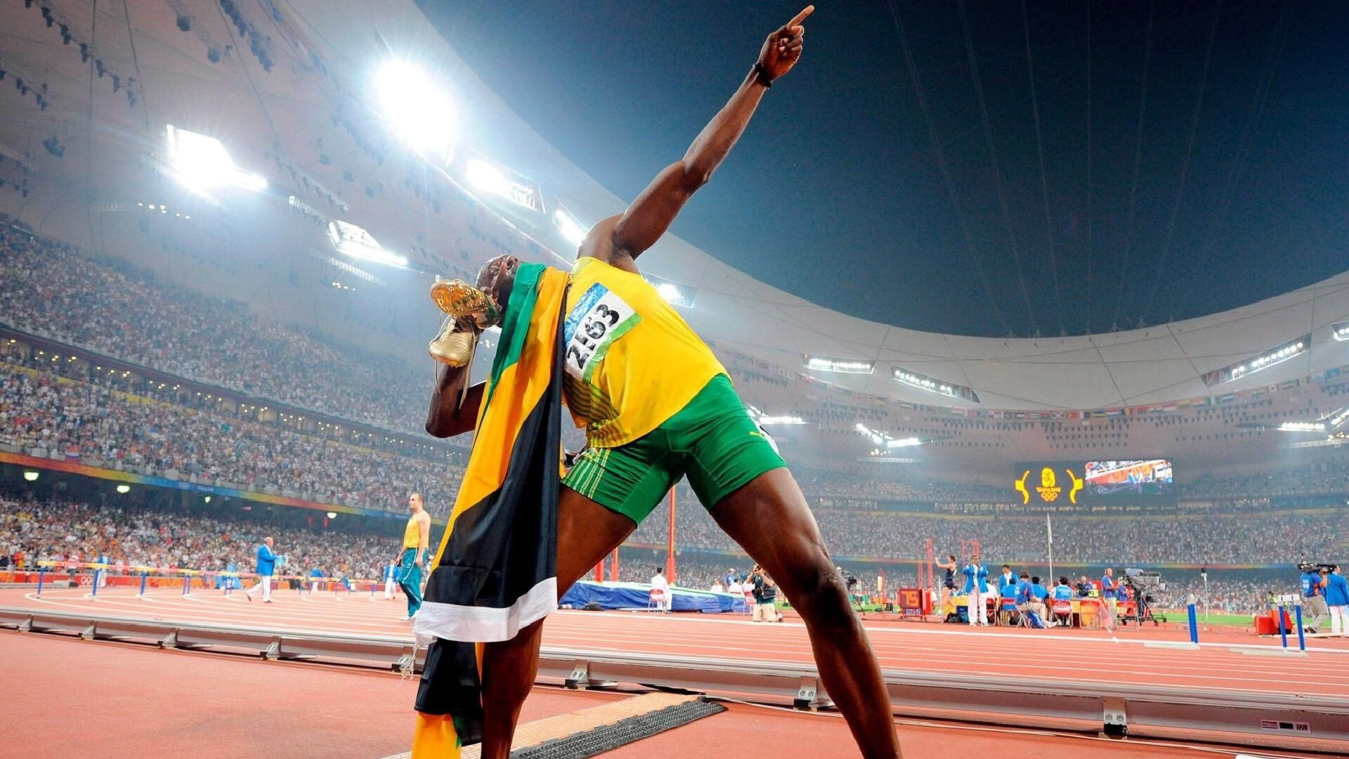 上海海港主场气氛火热，上海海港主场球衣